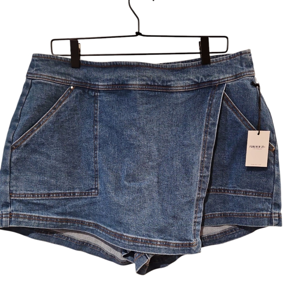 NWT FOREVER 21 Denim Blue Women's Skorts  SIZE 1X
